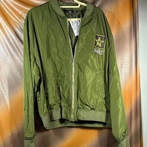 Army Green Bomber Jacket with Patches 2XL.‎ Box R